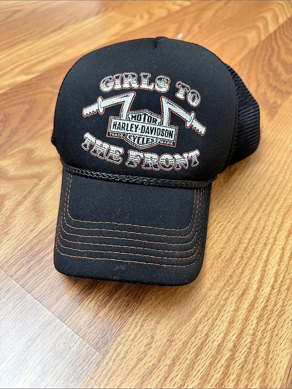 Harley-Davidson 7.0 Moto Harley-Davidson Bar & Shield Black Trucker Hat NWT